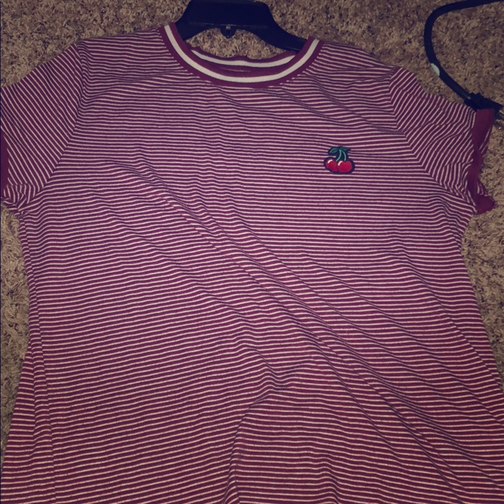 SO cherry t-shirt XL